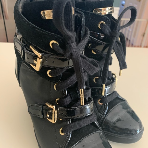 Women’s Michael Kors Shoes - Picture 5 of 7